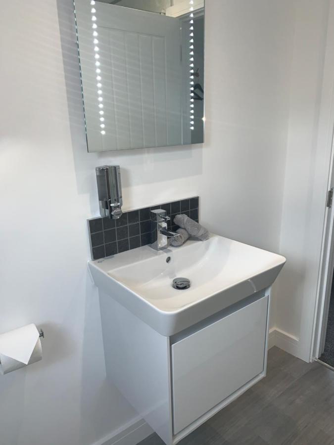 Rosemary House Brs Airport Accommodation Winford Zewnętrze zdjęcie